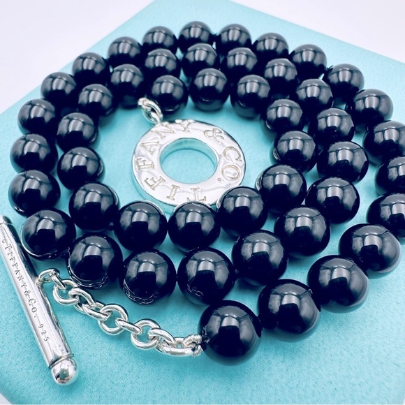 Tiffany & Co. 18” Black Onyx Toggle Necklace in Silver with Packaging - Picture 5 of 10